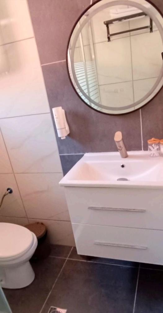 A & K Vacation House Város Eksteriør billede